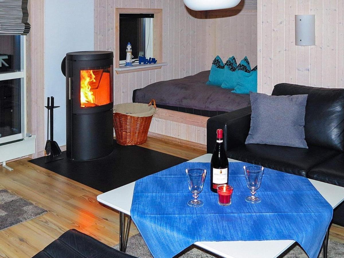 8 Person Holiday Home In Gro Enbrode Großenbrode Екстериор снимка
