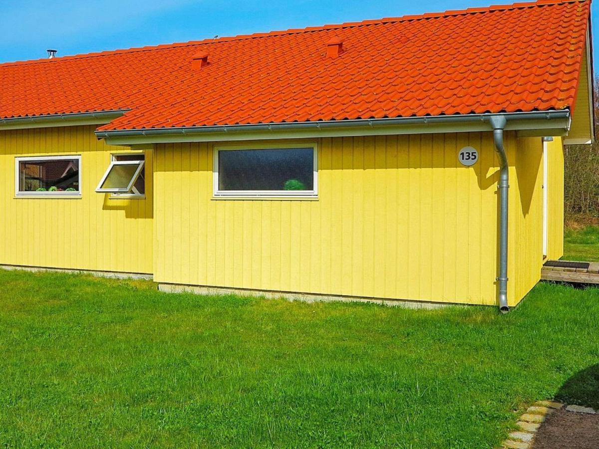 8 Person Holiday Home In Gro Enbrode Großenbrode Екстериор снимка